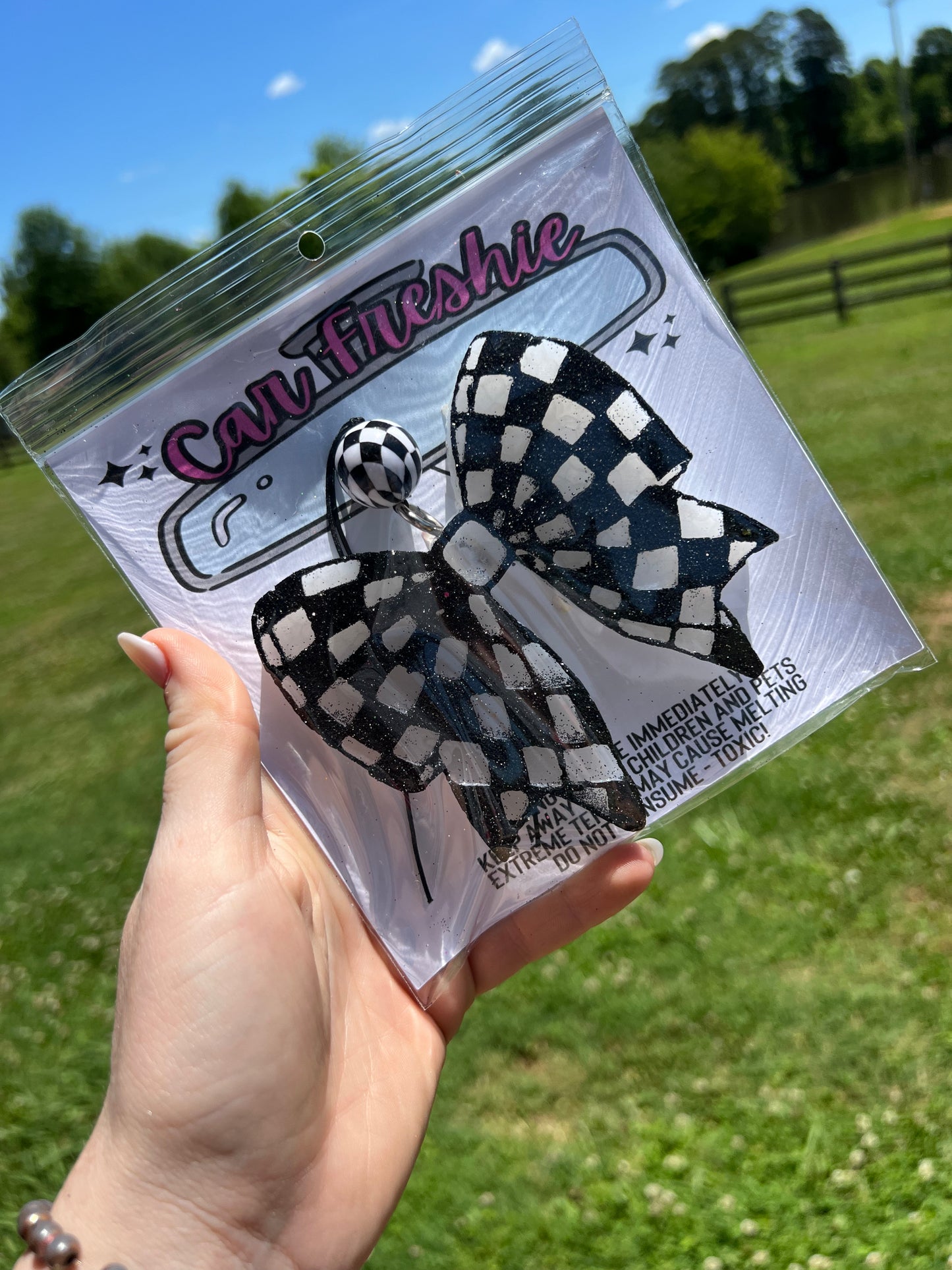 Checkered Bow Freshie