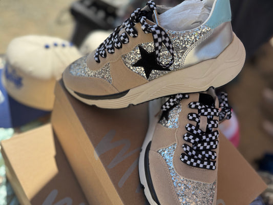 Quincy Sneakers (preorder)